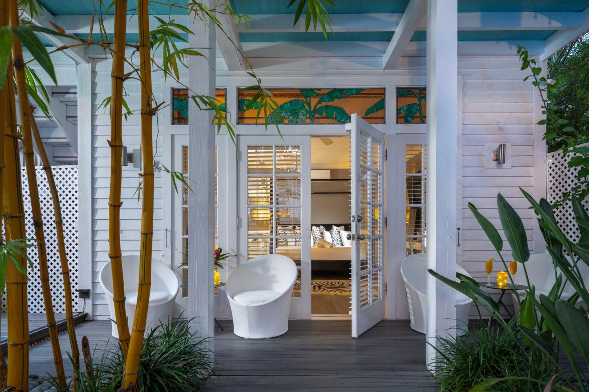 Alexander'S Guesthouse-Adult Exclusive, Lgbtq Friendly Key West Exterior photo